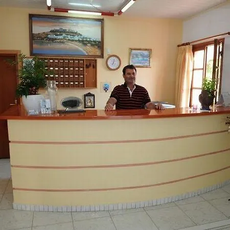 Apartment Chrysanthi &